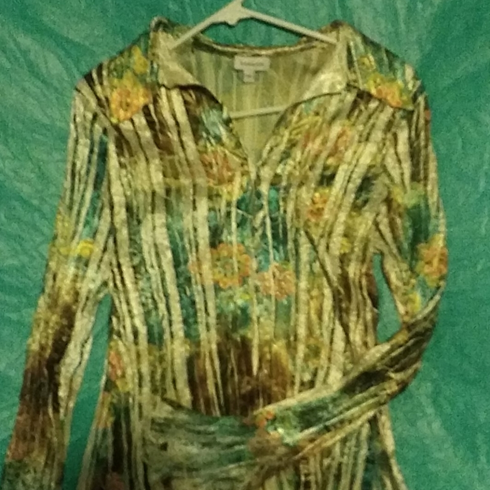 Komarav long sleeved blouse